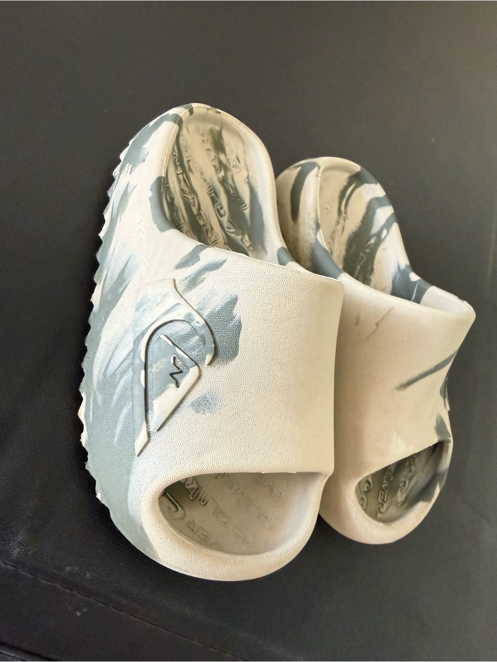 Quicksilver Kids Marble Slide Sandals in Cream and Gray - 12